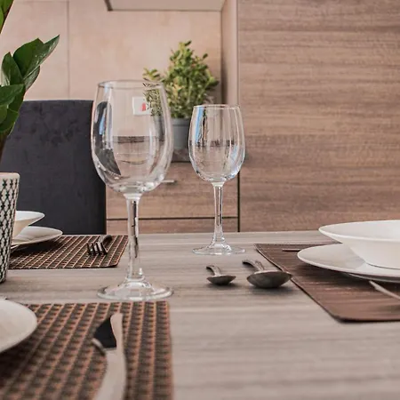 Apartmán Unique 2bdr Near Sea And Pool In Center! Sliema