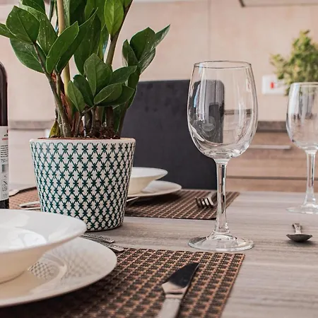 Unique 2bdr Near Sea And Pool In Center! Sliema