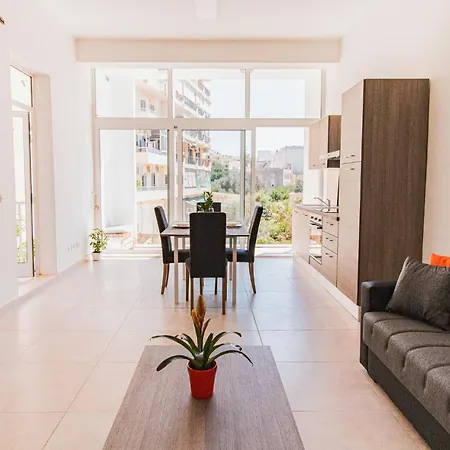 Unique 2bdr Near Sea And Pool In Center! Appartement