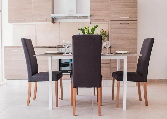 Apartamento Unique 2bdr Near Sea And Pool In Center! Sliema